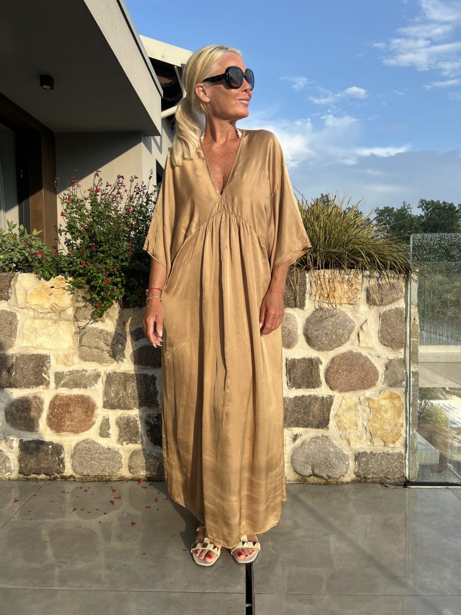 Classic dress camel