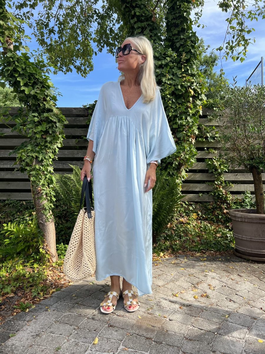Classic dress light blue