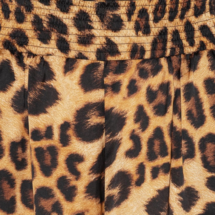 Karmamia suri shorts leopard - Image 3