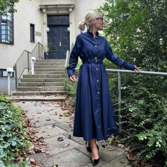 Signé dress navy with gold buttons