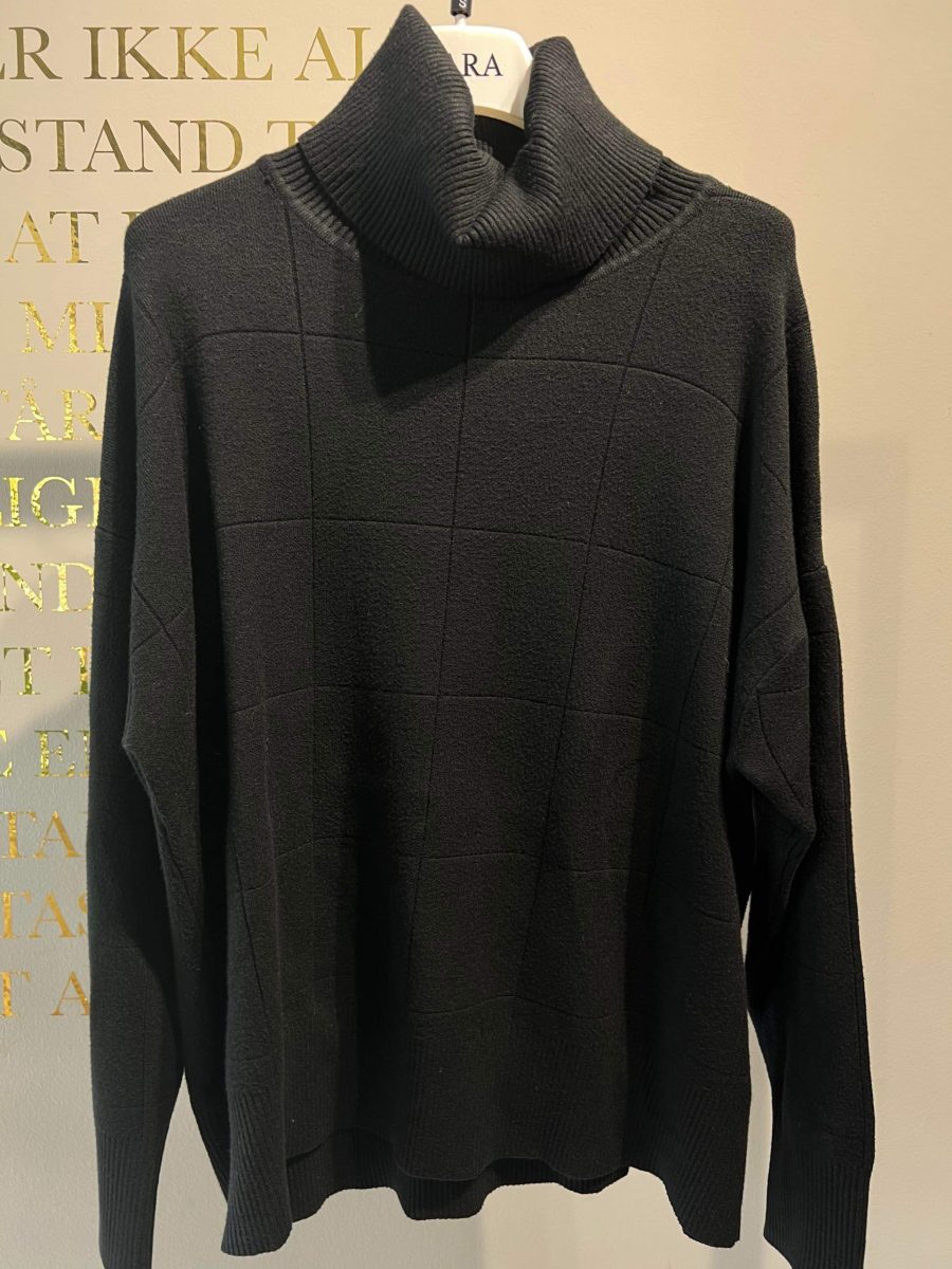 Lara checkered sweater black