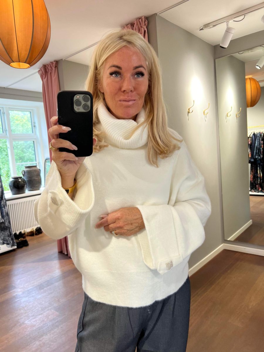 Lara oversized turtleneck sweater creme