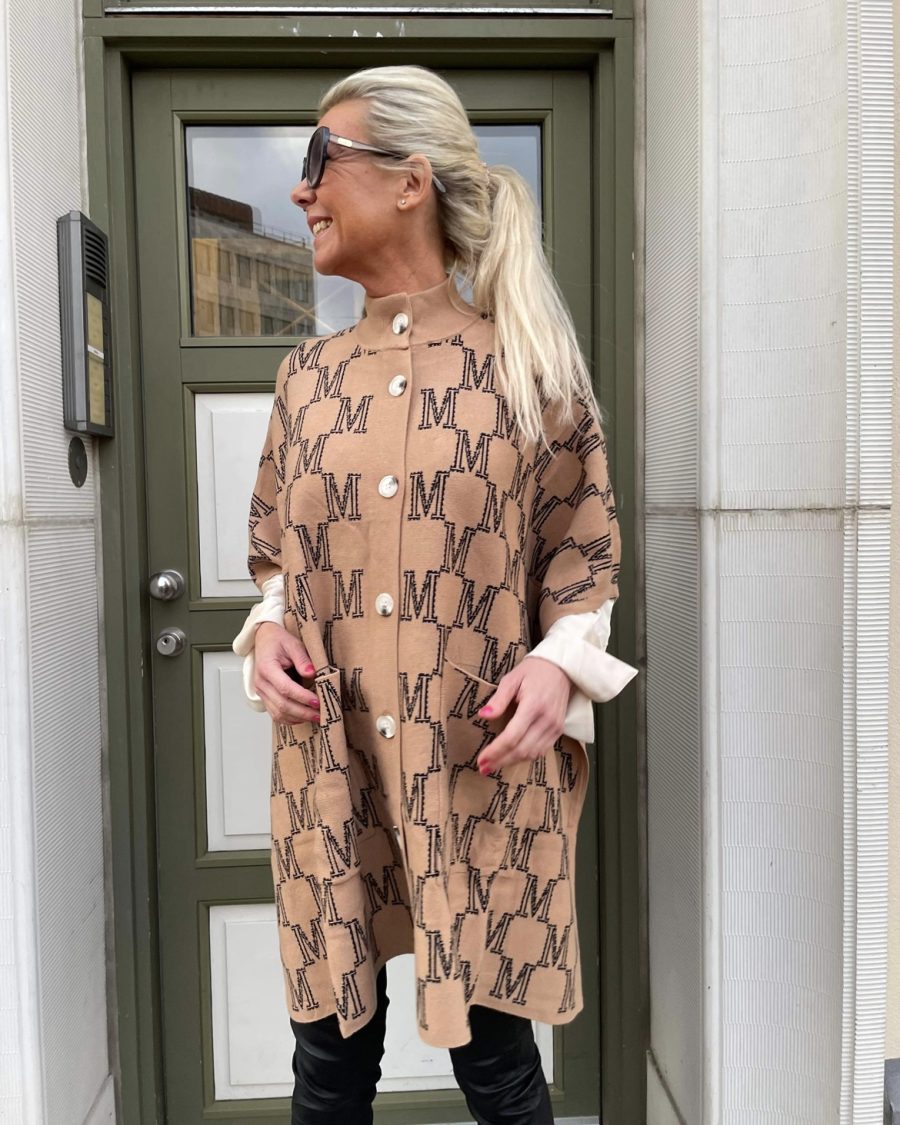 Lara m-robe knit camel