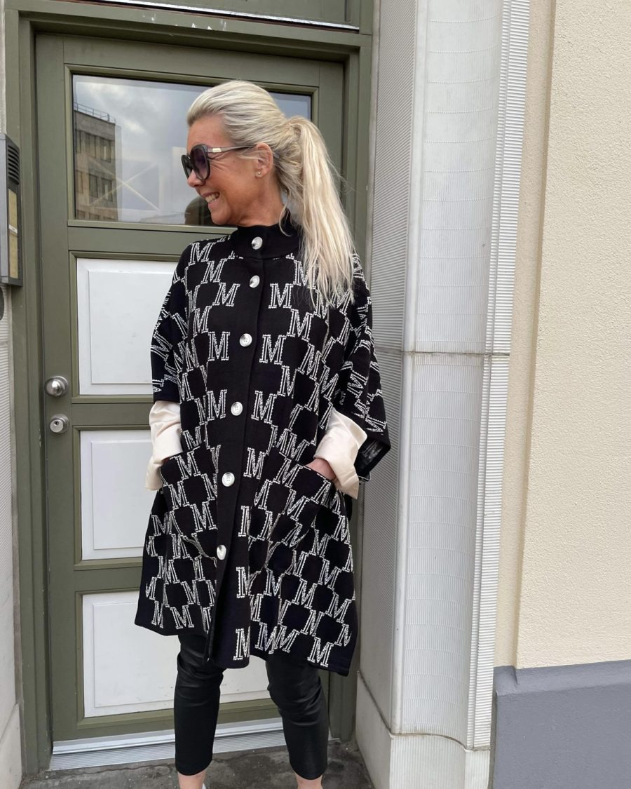 Lara m-robe knit black