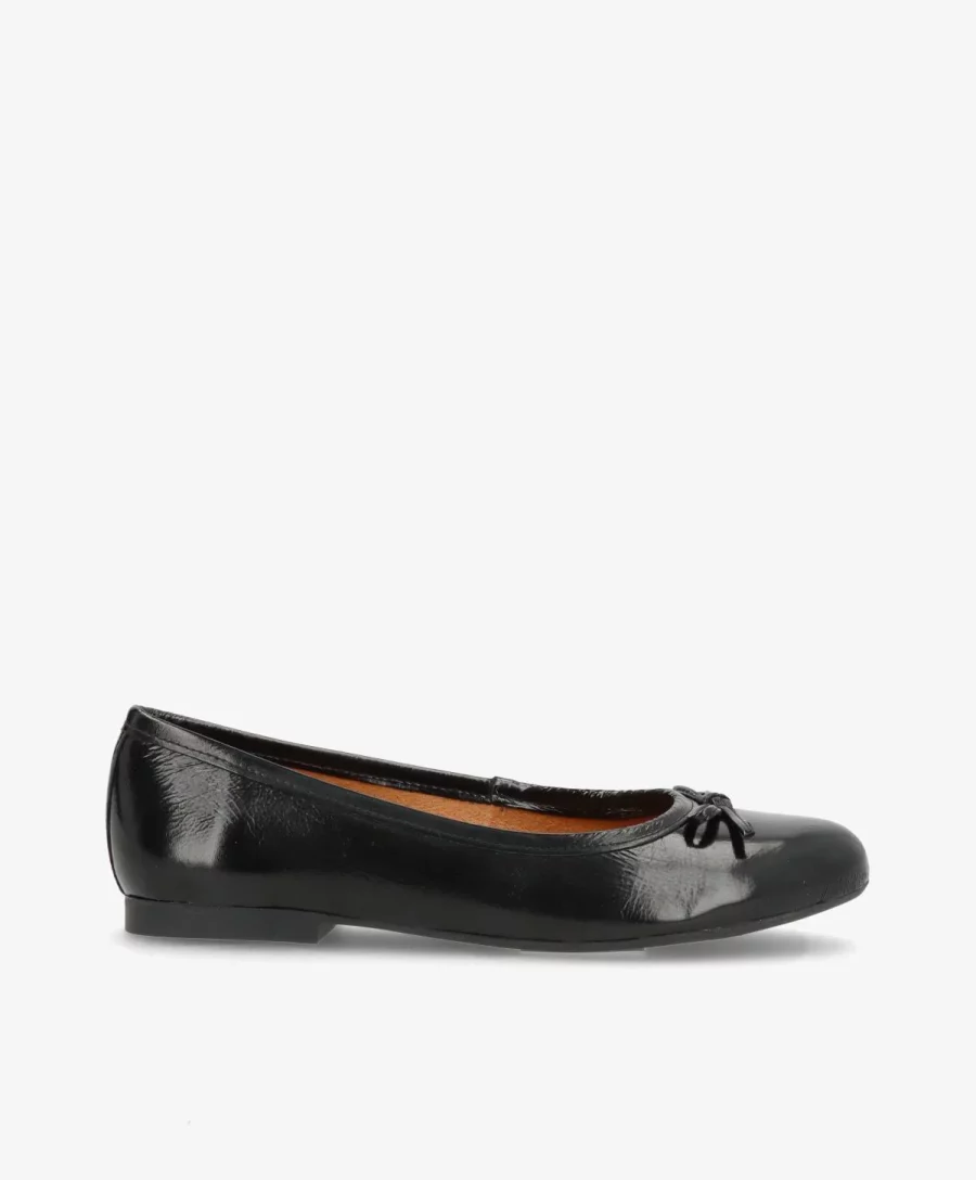 Phenumb bisque ballerina black