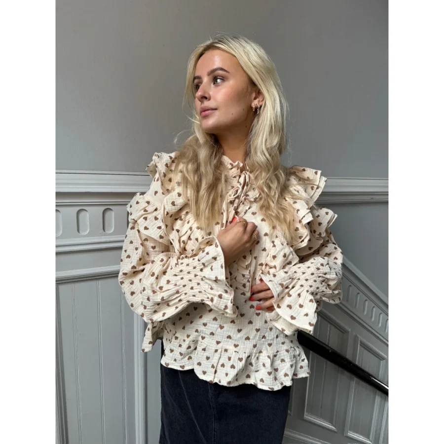 Stories from the atelier heart blouse beige - Image 3