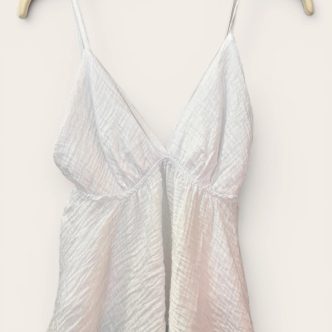 BB strap top white