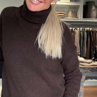 BB oli turtleneck brown